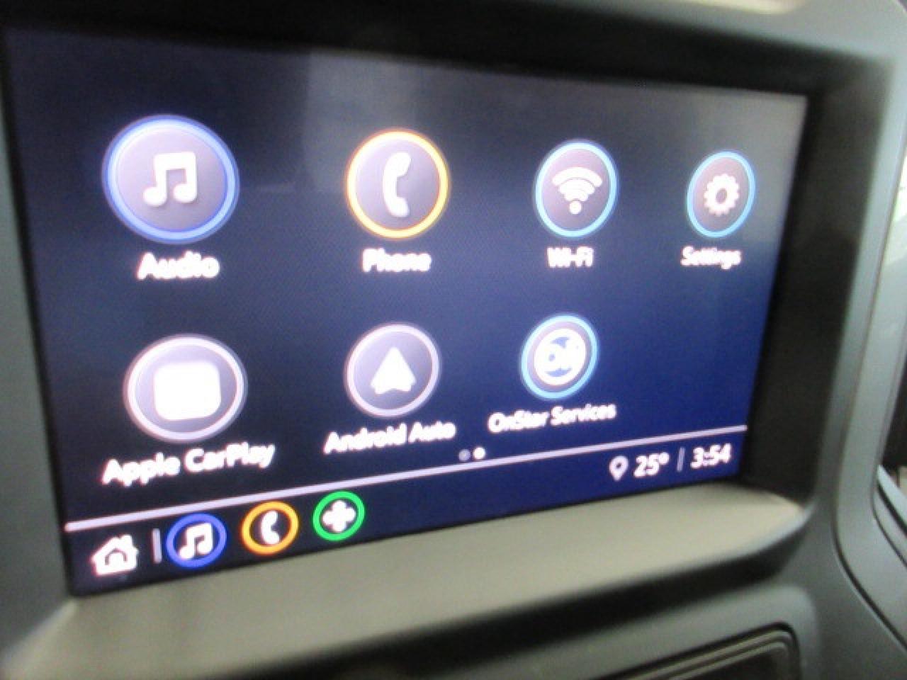 2024 Chevrolet Silverado 1500 2WD 5.3L LONGBOX REG CAB, A/C, APPLE/ANDROID, 16K! Photo