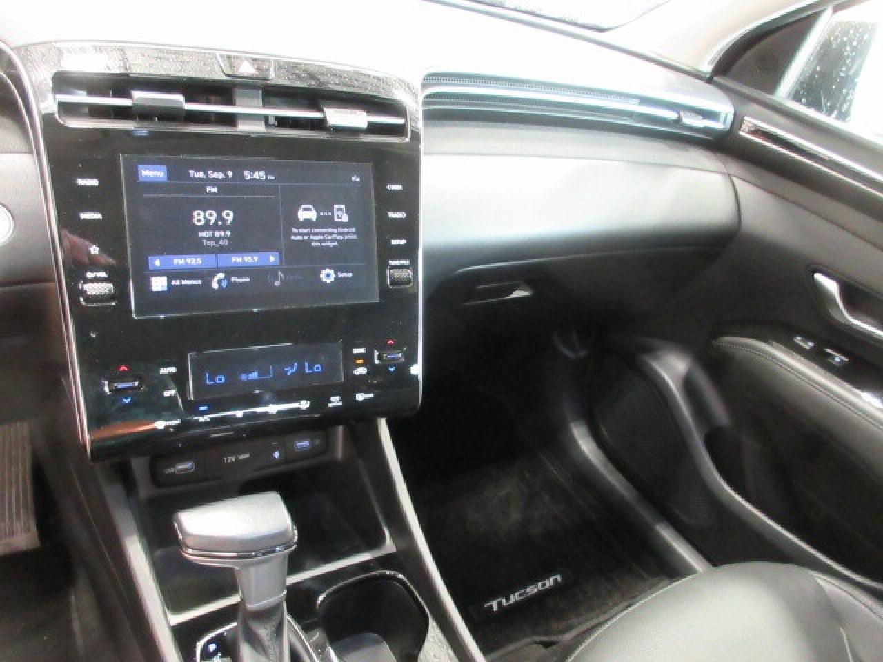 2022 Hyundai Tucson TREND AWD, PANA ROOF, LEATHER, APPLE/ANDROID, 35K! Photo