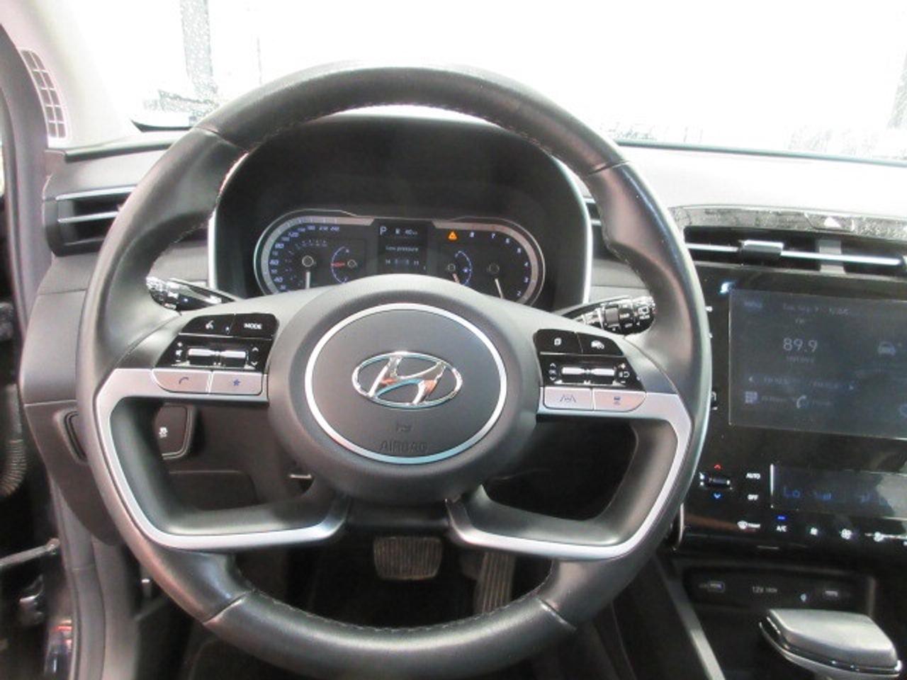 2022 Hyundai Tucson TREND AWD, PANA ROOF, LEATHER, APPLE/ANDROID, 35K! Photo
