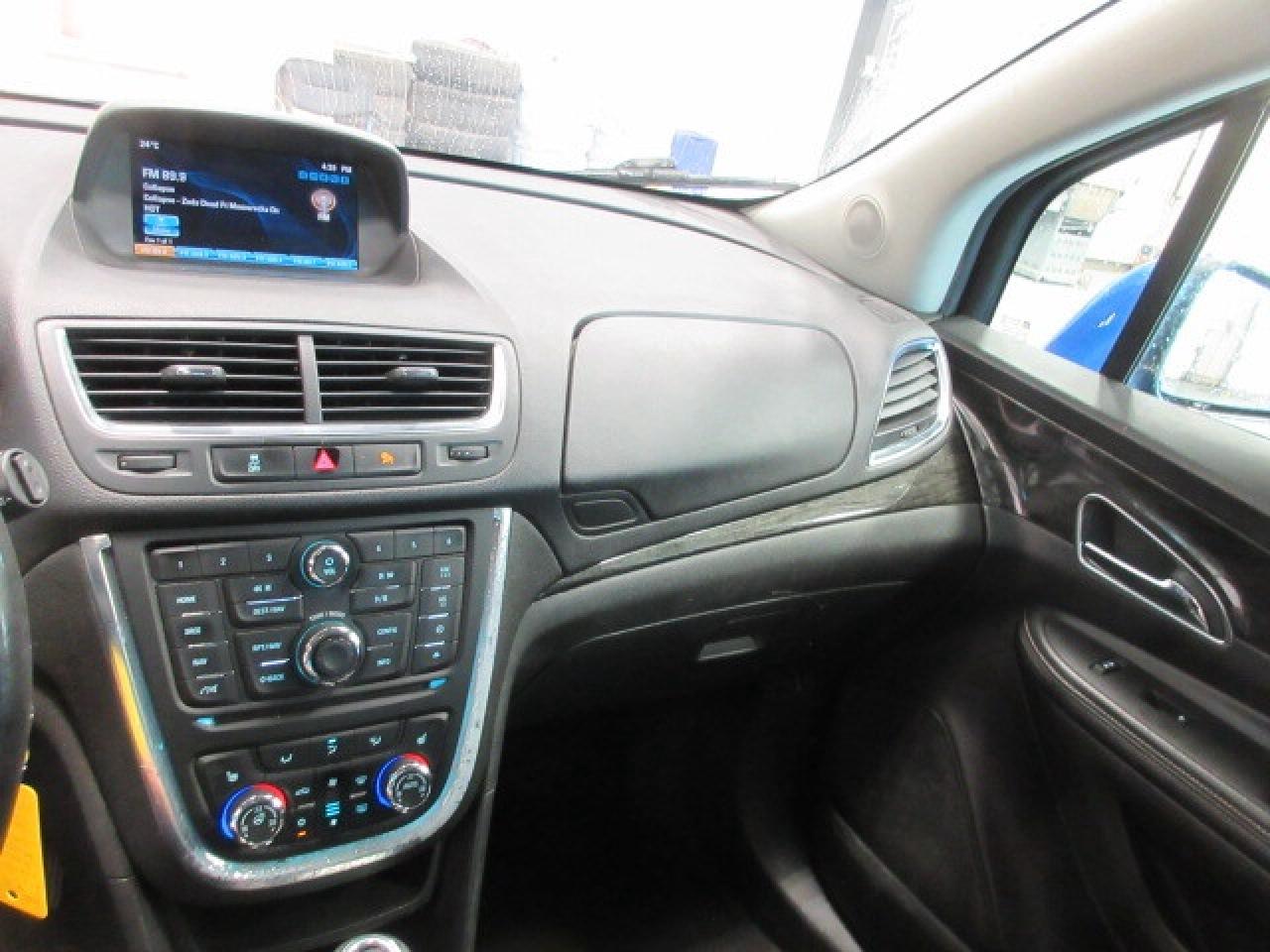 2016 Buick Encore AWD LEATHER, ROOF, NAV, HTD. SEATS, CAMERA, 145K! Photo