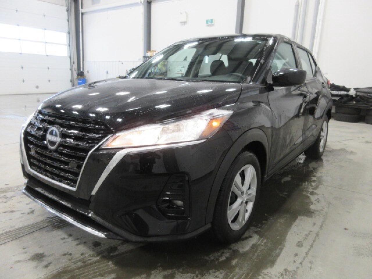 2023 Nissan Kicks AUTO, A/C, APPLE/ANDROID, JUST 21K! Photo3