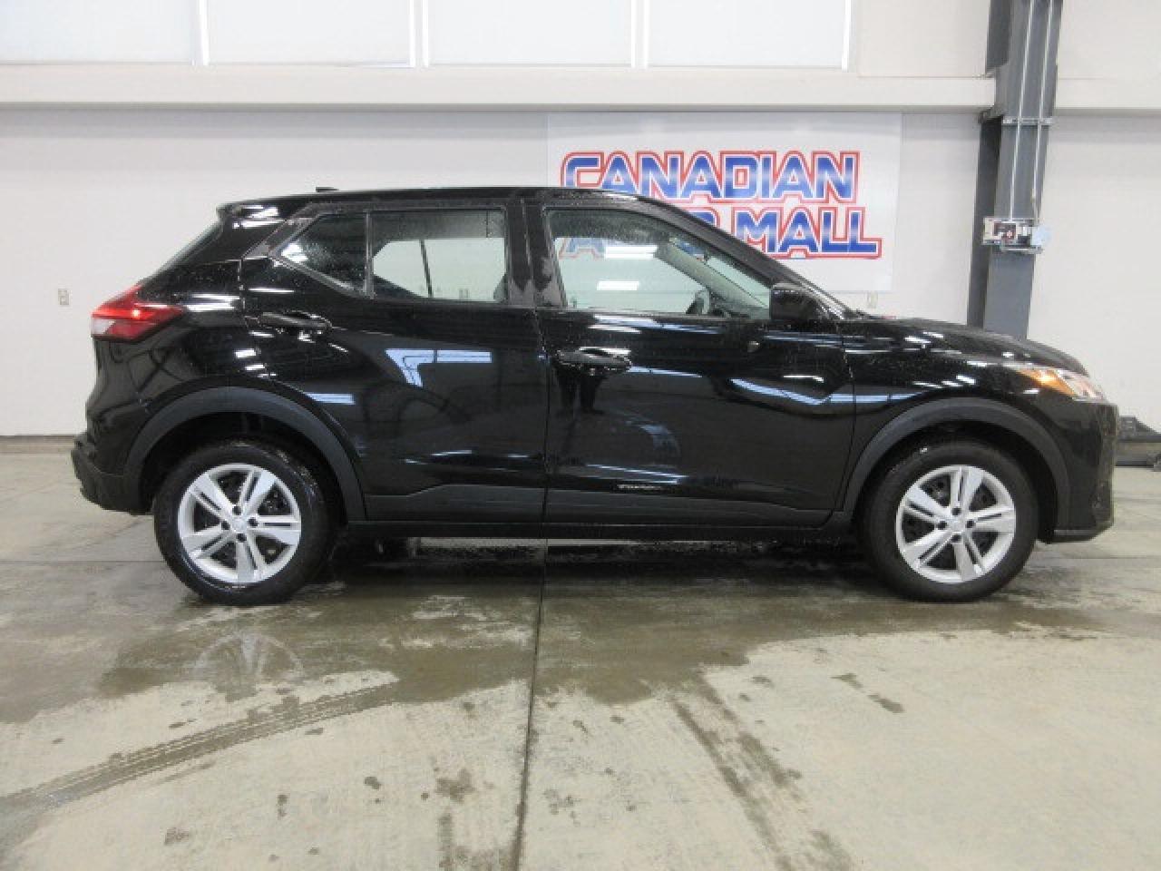 2023 Nissan Kicks AUTO, A/C, APPLE/ANDROID, JUST 21K! Photo
