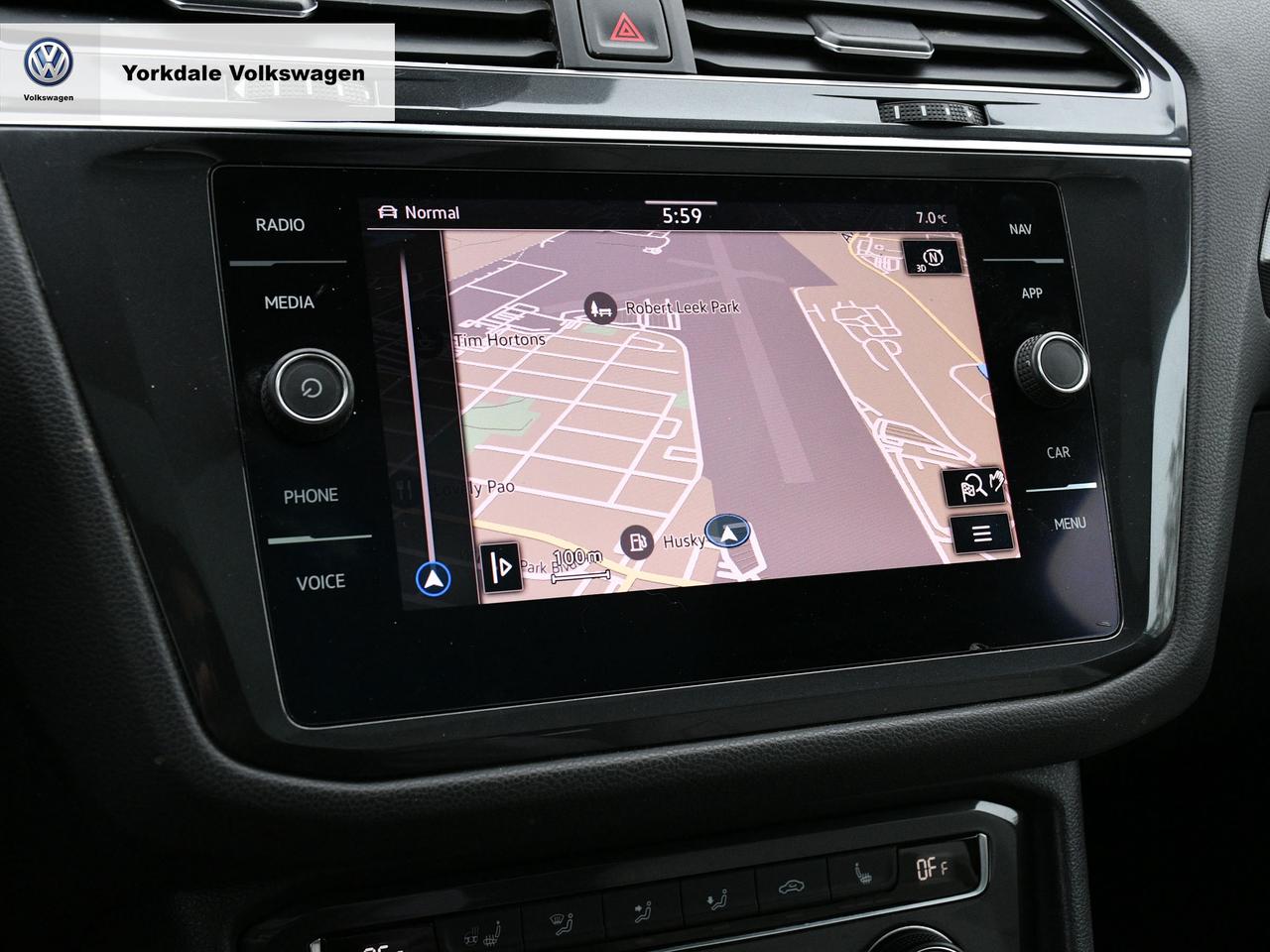 2021 Volkswagen Tiguan 4Motion Photo