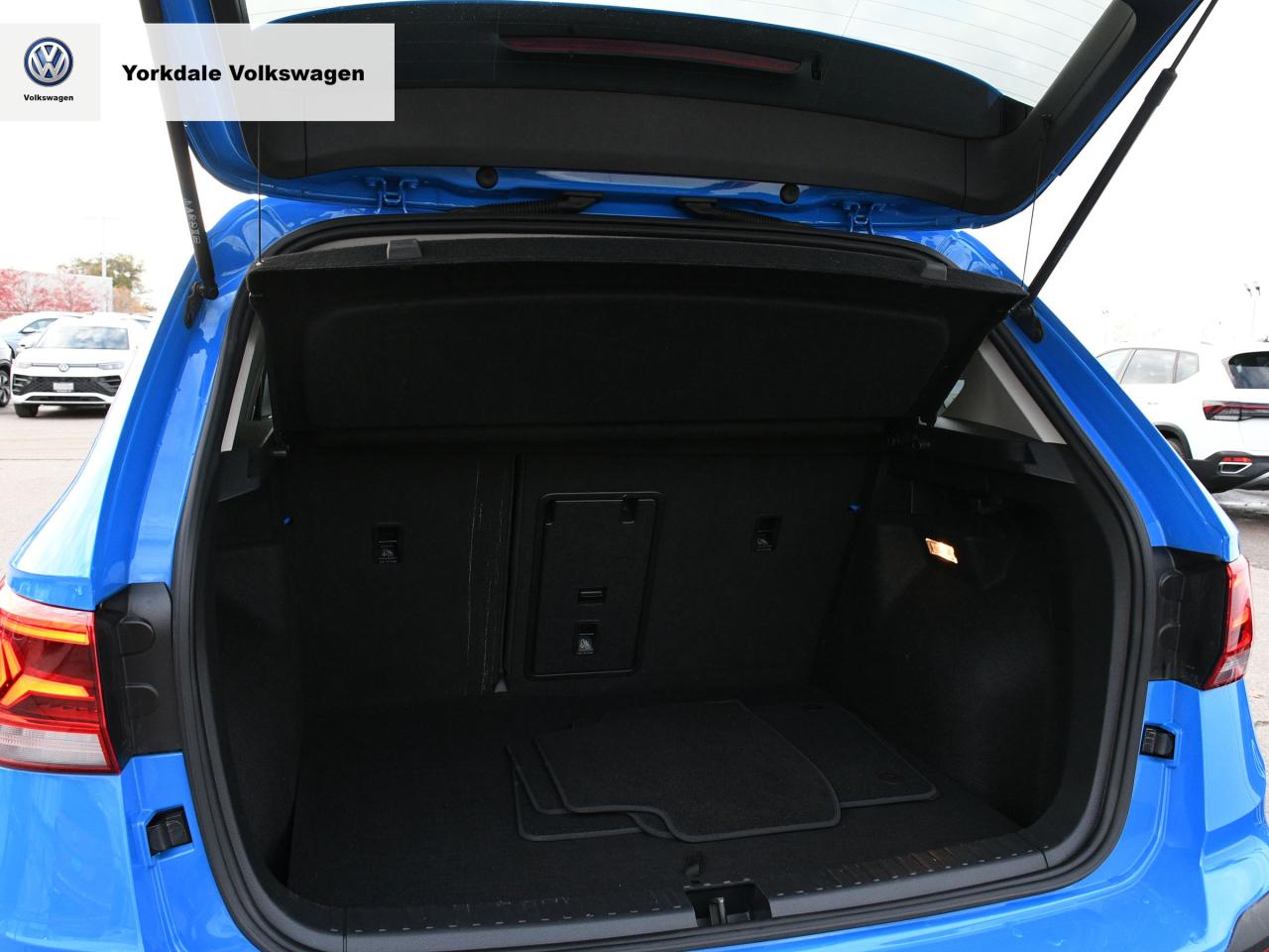 2022 Volkswagen Taos  Photo