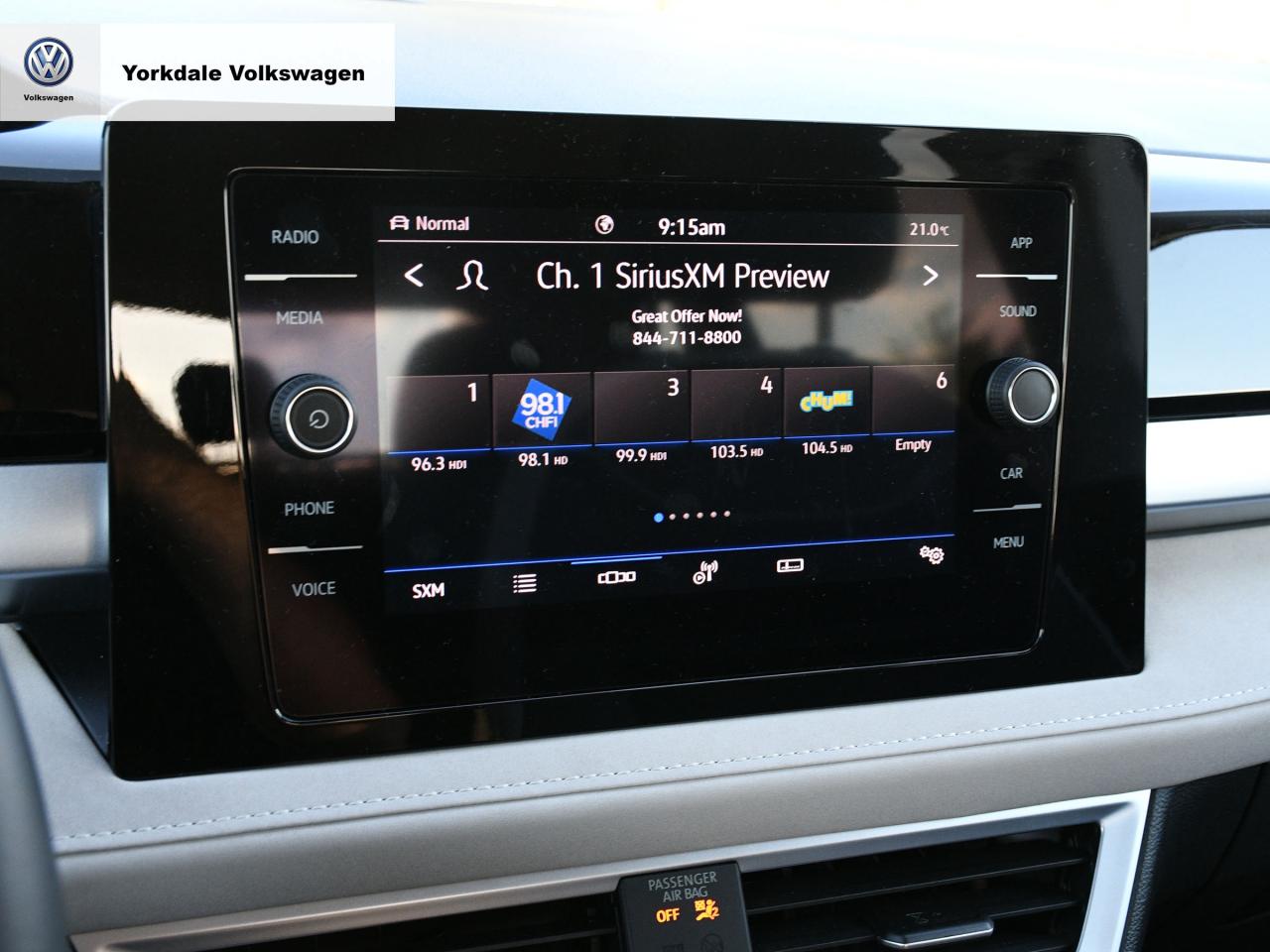 2025 Volkswagen Taos  Photo