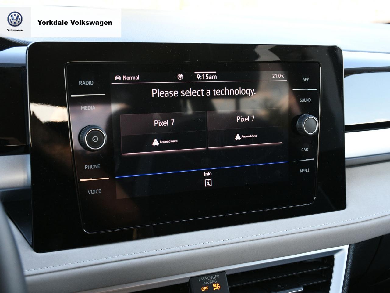 2025 Volkswagen Taos  Photo