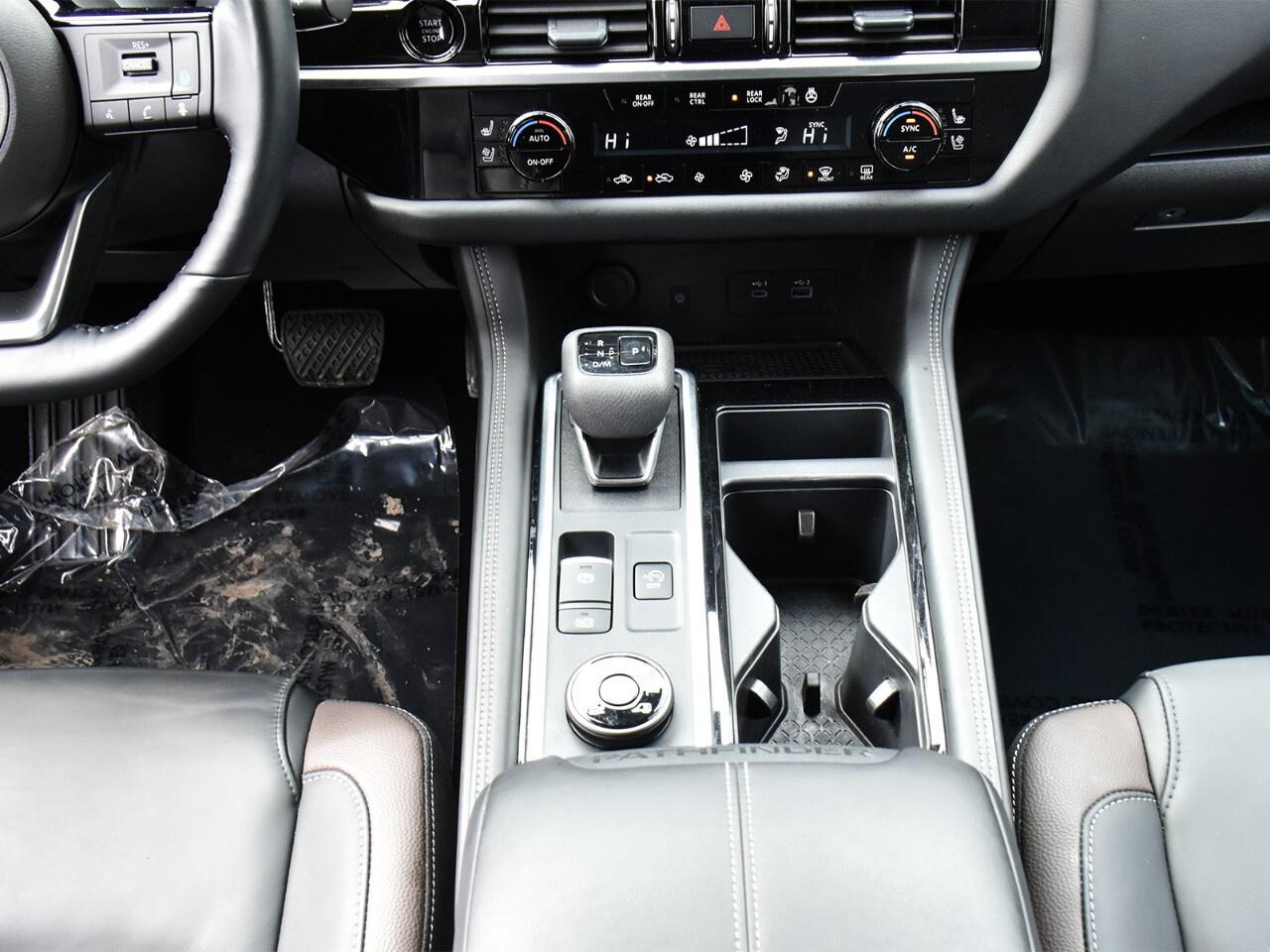 2025 Nissan Pathfinder PLATINUM, 8 PASSENGER, BOSE AUDIO, HEATED SEATS Photo