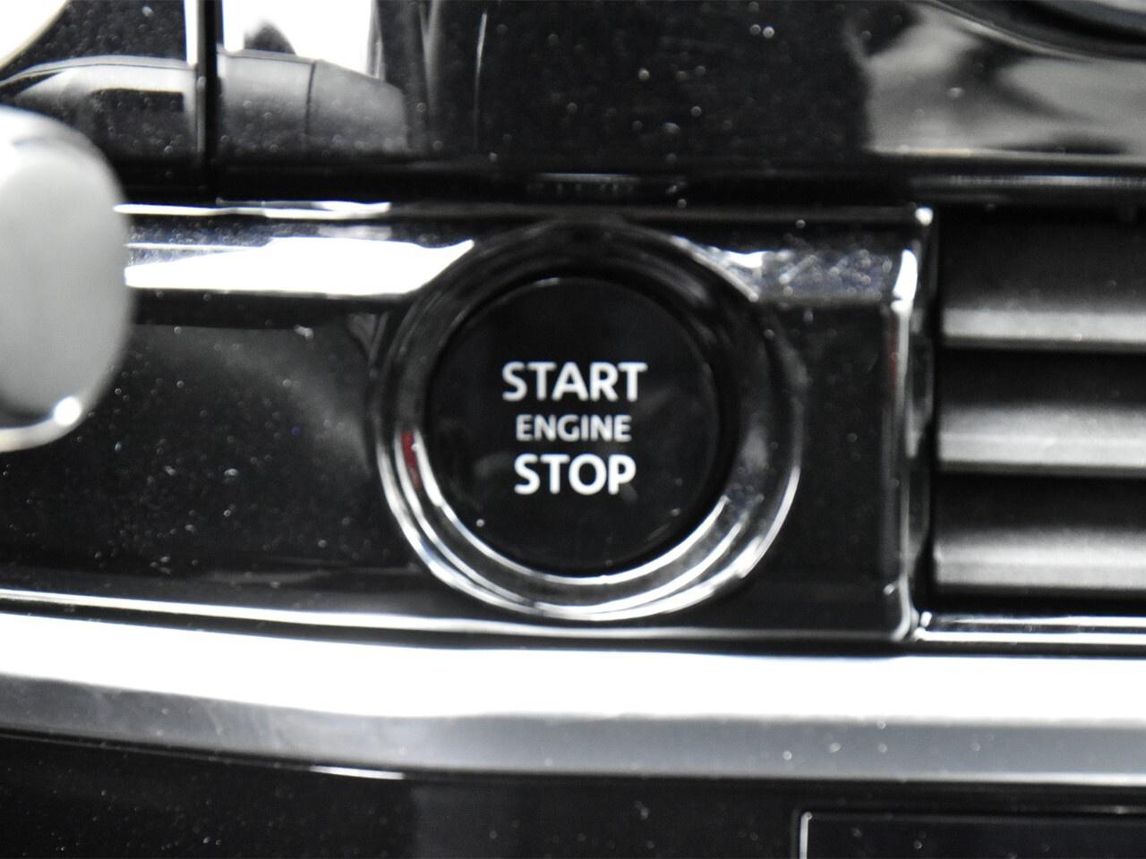 2025 Nissan Pathfinder PLATINUM, 8 PASSENGER, BOSE AUDIO, HEATED SEATS Photo