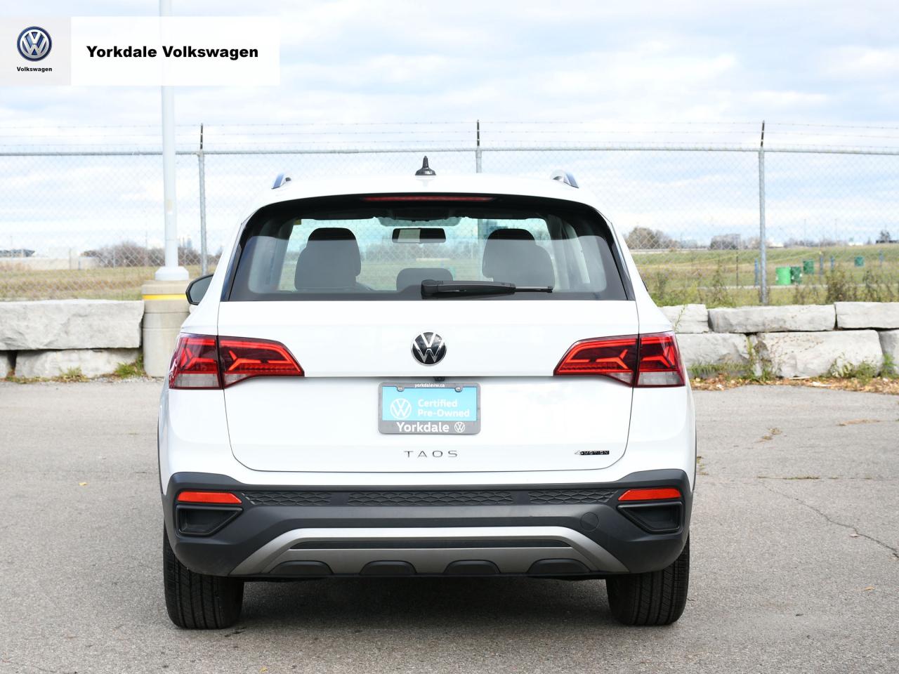 2022 Volkswagen Taos  Photo4