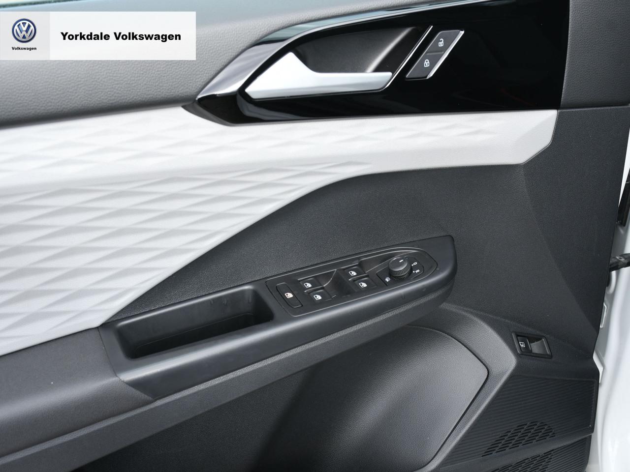 2022 Volkswagen Taos  Photo