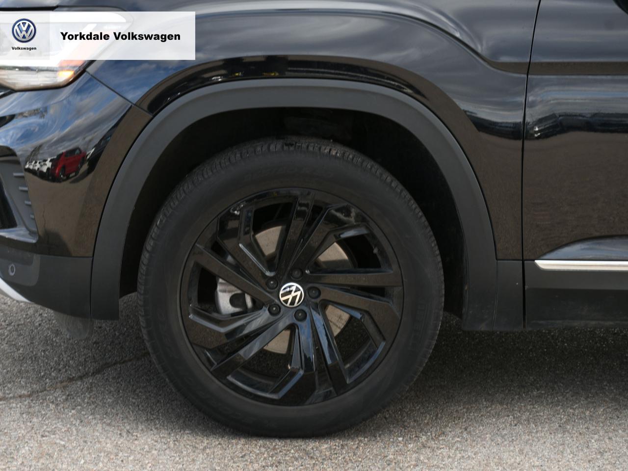 2022 Volkswagen Atlas "Year End Sale" Photo