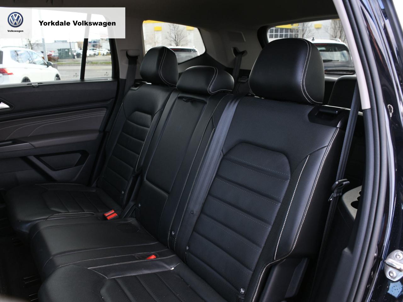 2022 Volkswagen Atlas "Year End Sale" Photo