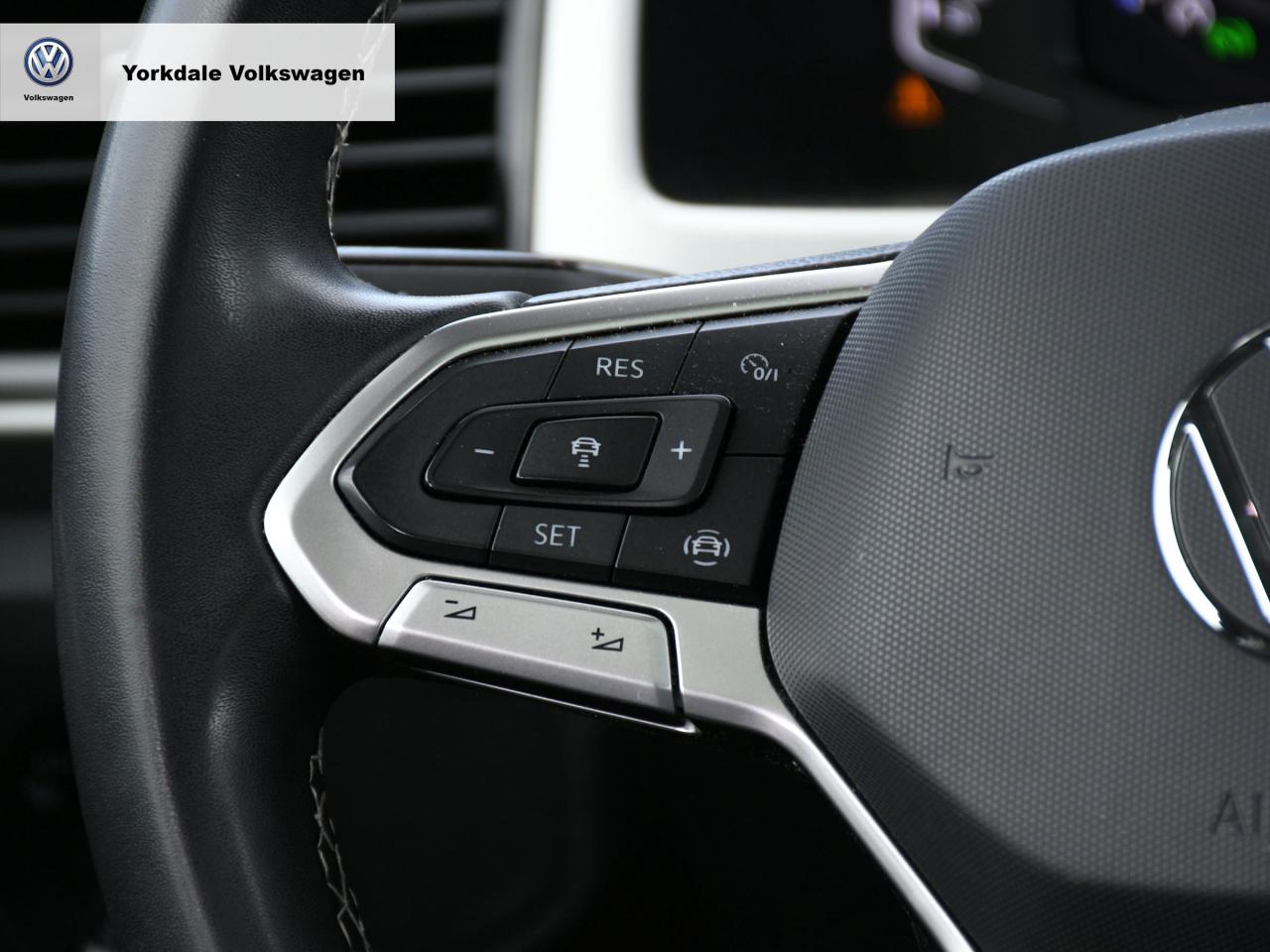 2022 Volkswagen Atlas "Year End Sale" Photo