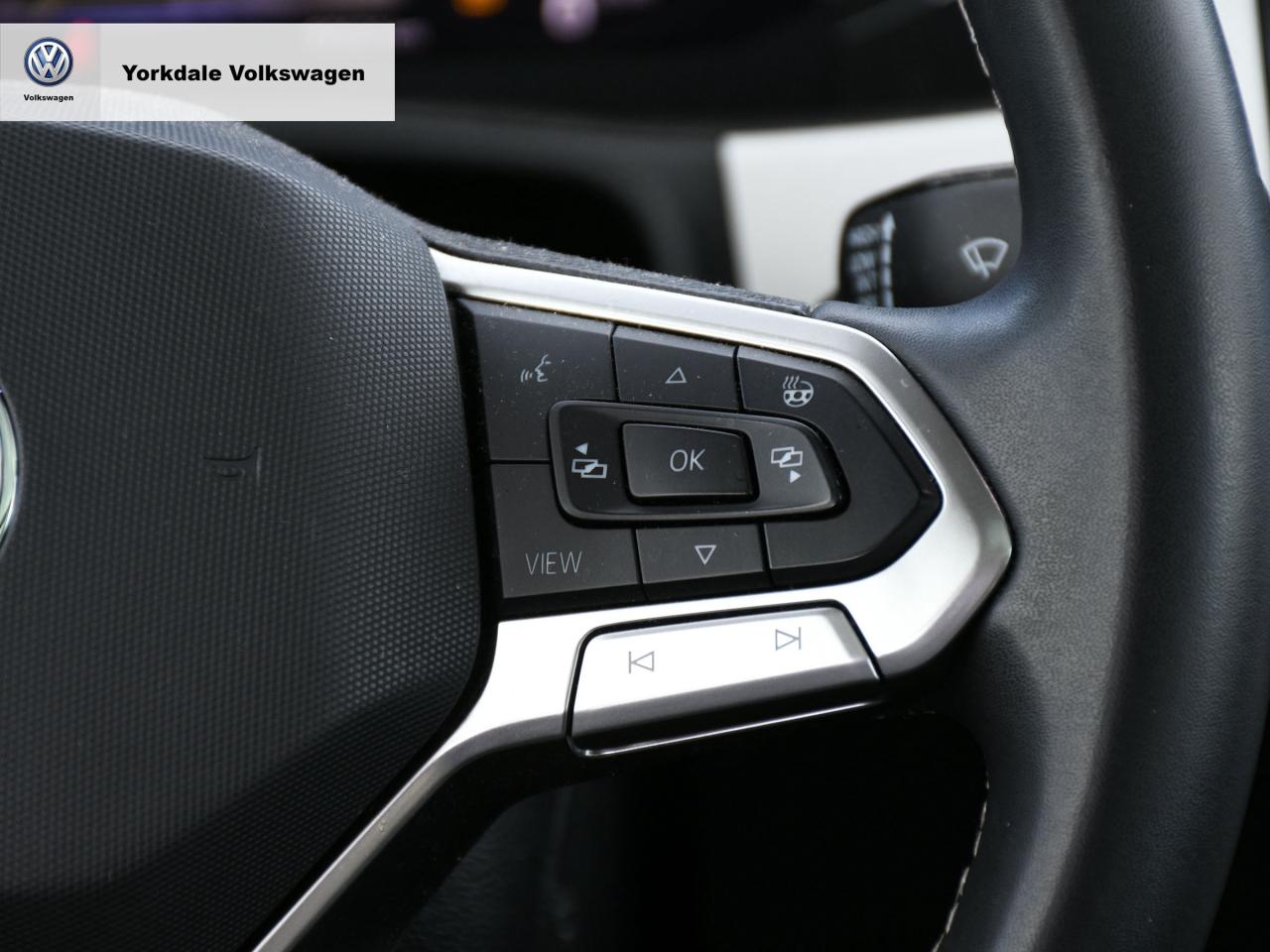 2022 Volkswagen Atlas "Year End Sale" Photo