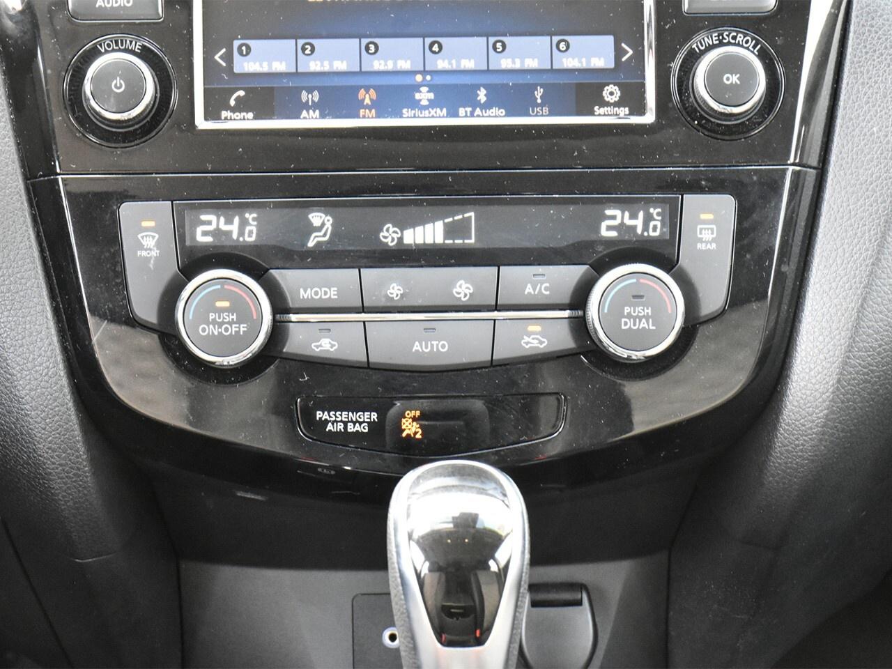 2023 Nissan Qashqai AWD SV CVT, APPLE CARPLAY, HEATED SEATS Photo