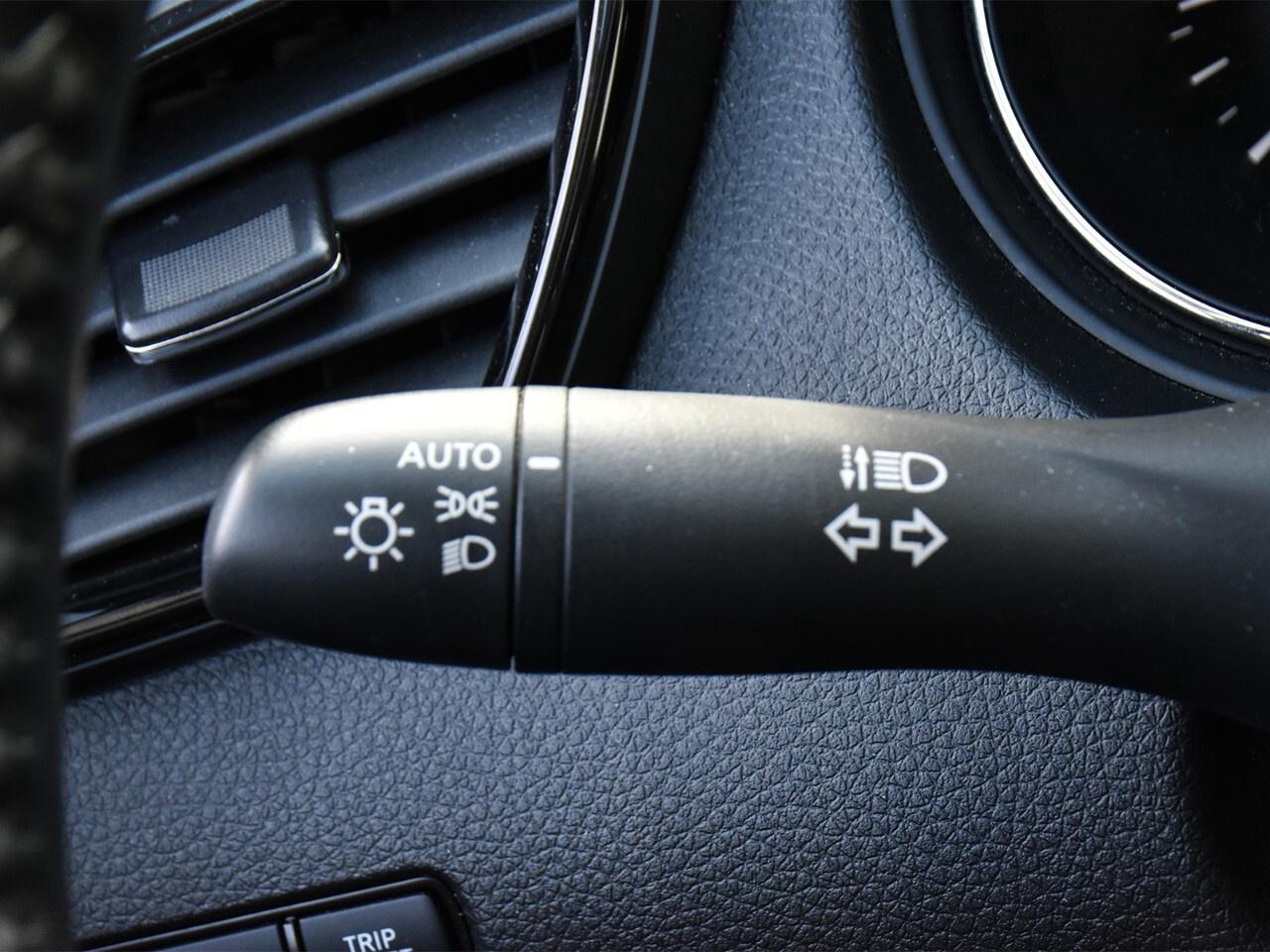 2023 Nissan Qashqai AWD SV CVT, APPLE CARPLAY, HEATED SEATS Photo