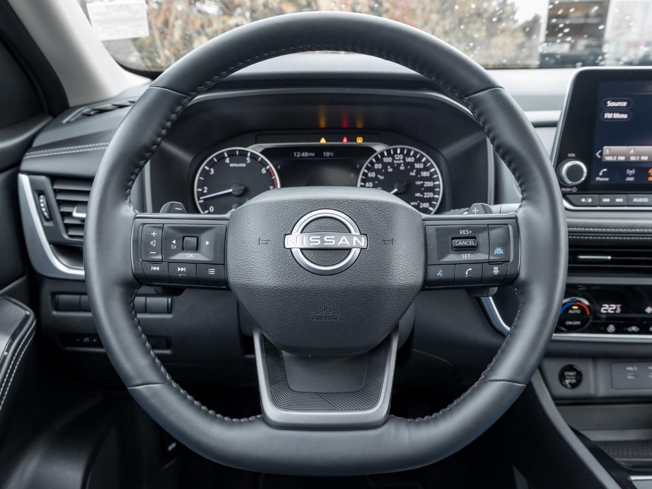 2025 Nissan Rogue SV MOONROOF Photo