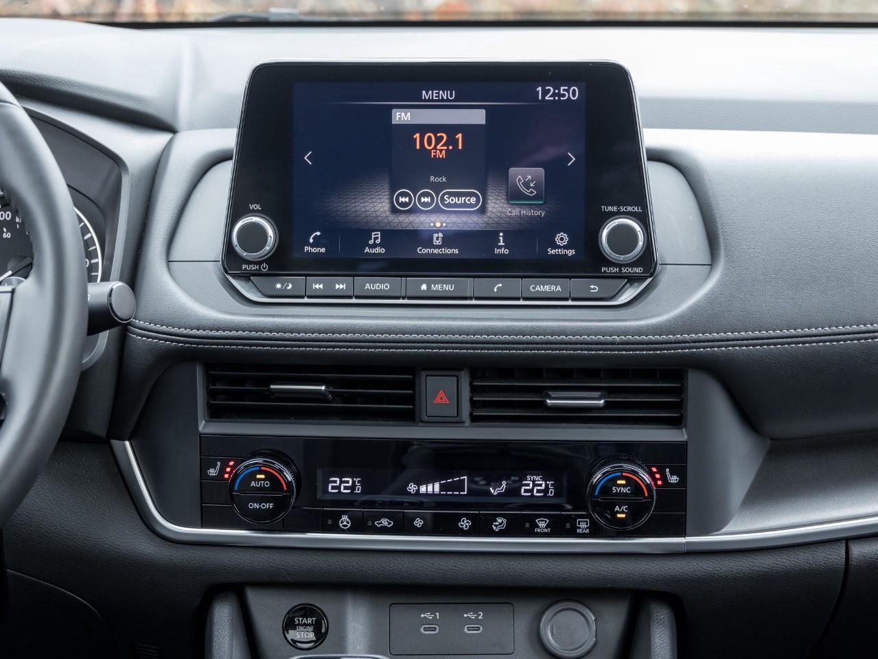 2025 Nissan Rogue SV MOONROOF Photo