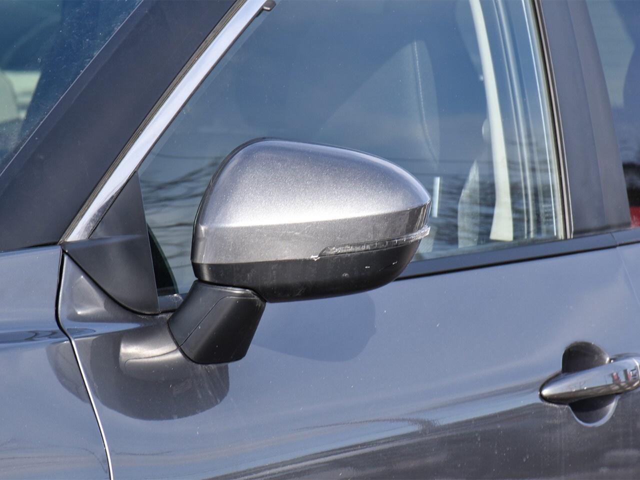 2025 Nissan Rogue AWD SV MOONROOF, LIKE NEW, APPLE CARPLAY Photo