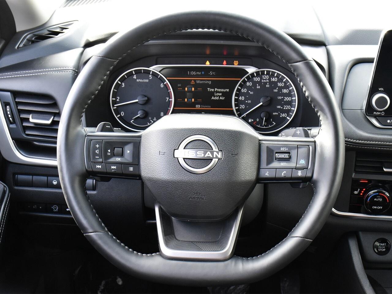 2025 Nissan Rogue AWD SV MOONROOF, LIKE NEW, APPLE CARPLAY Photo