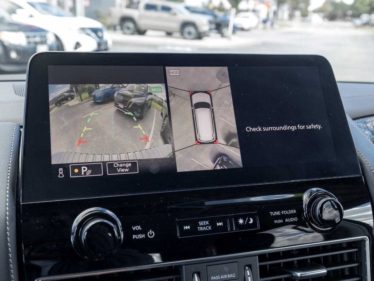 2024 Nissan Armada Platinum Photo