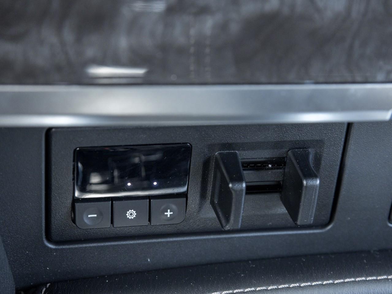 2024 Nissan Armada Platinum Photo