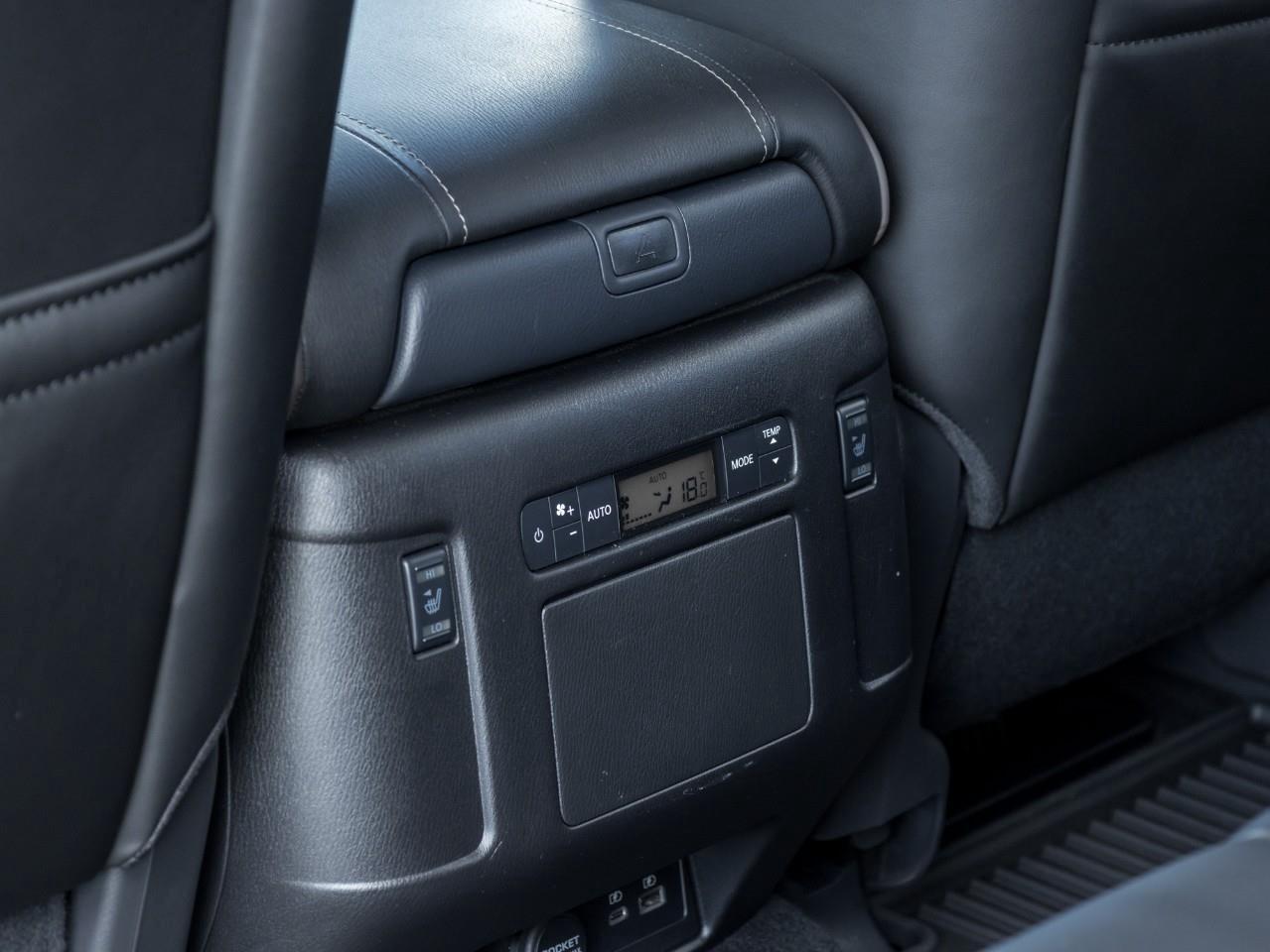 2024 Nissan Armada Platinum Photo