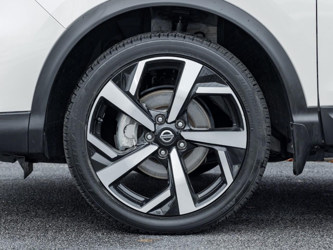 2023 Nissan Qashqai SL Photo3