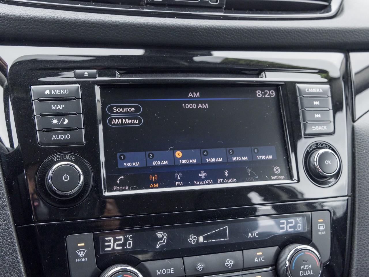 2023 Nissan Qashqai SL Photo