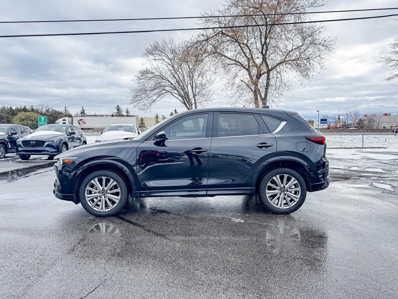 2023 Mazda CX-5 Signature Photo4