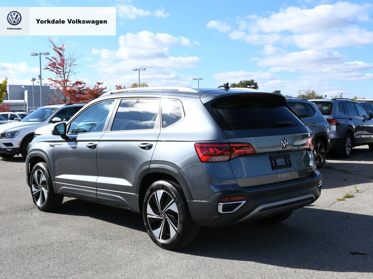 2024 Volkswagen Taos  Photo3