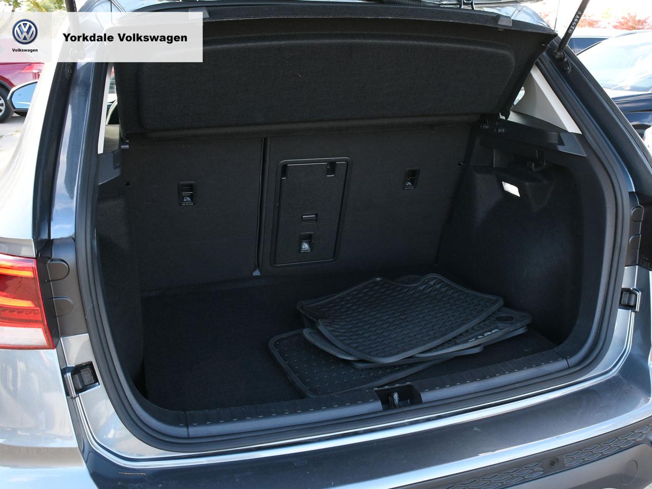 2024 Volkswagen Taos  Photo