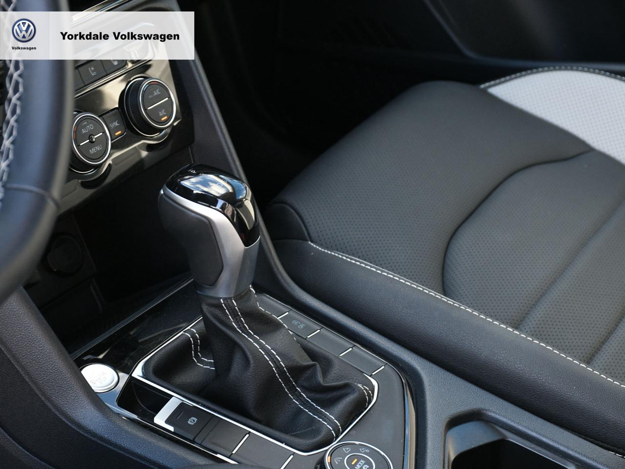 2024 Volkswagen Taos  Photo