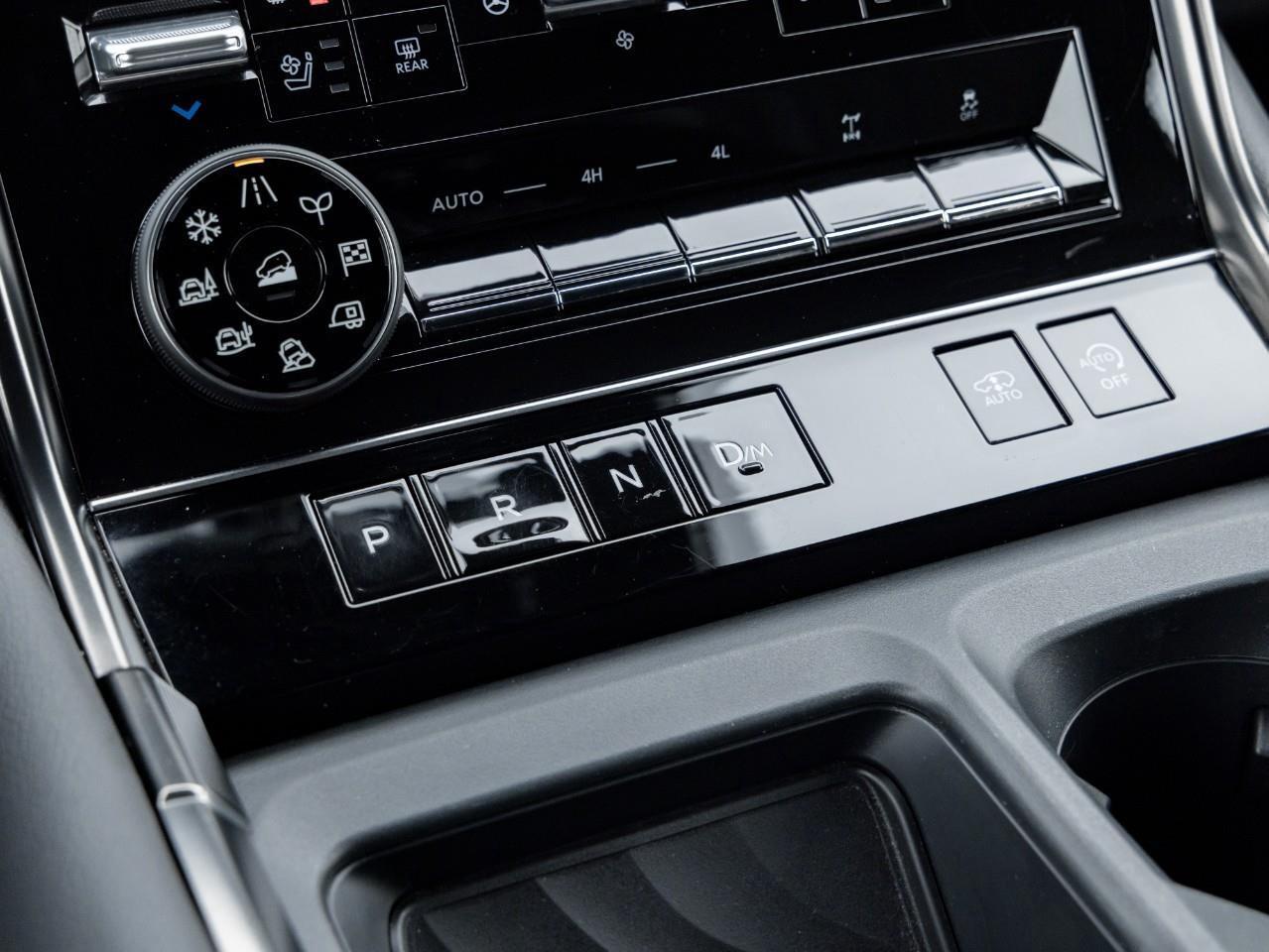 2025 Nissan Armada PRO-4X Photo