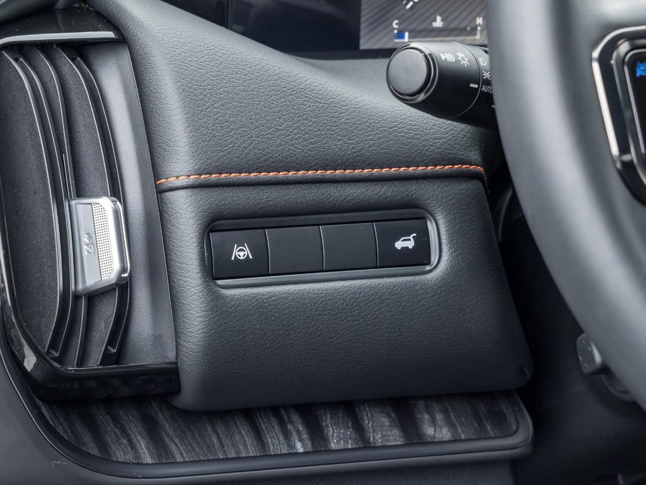 2025 Nissan Armada PRO-4X Photo