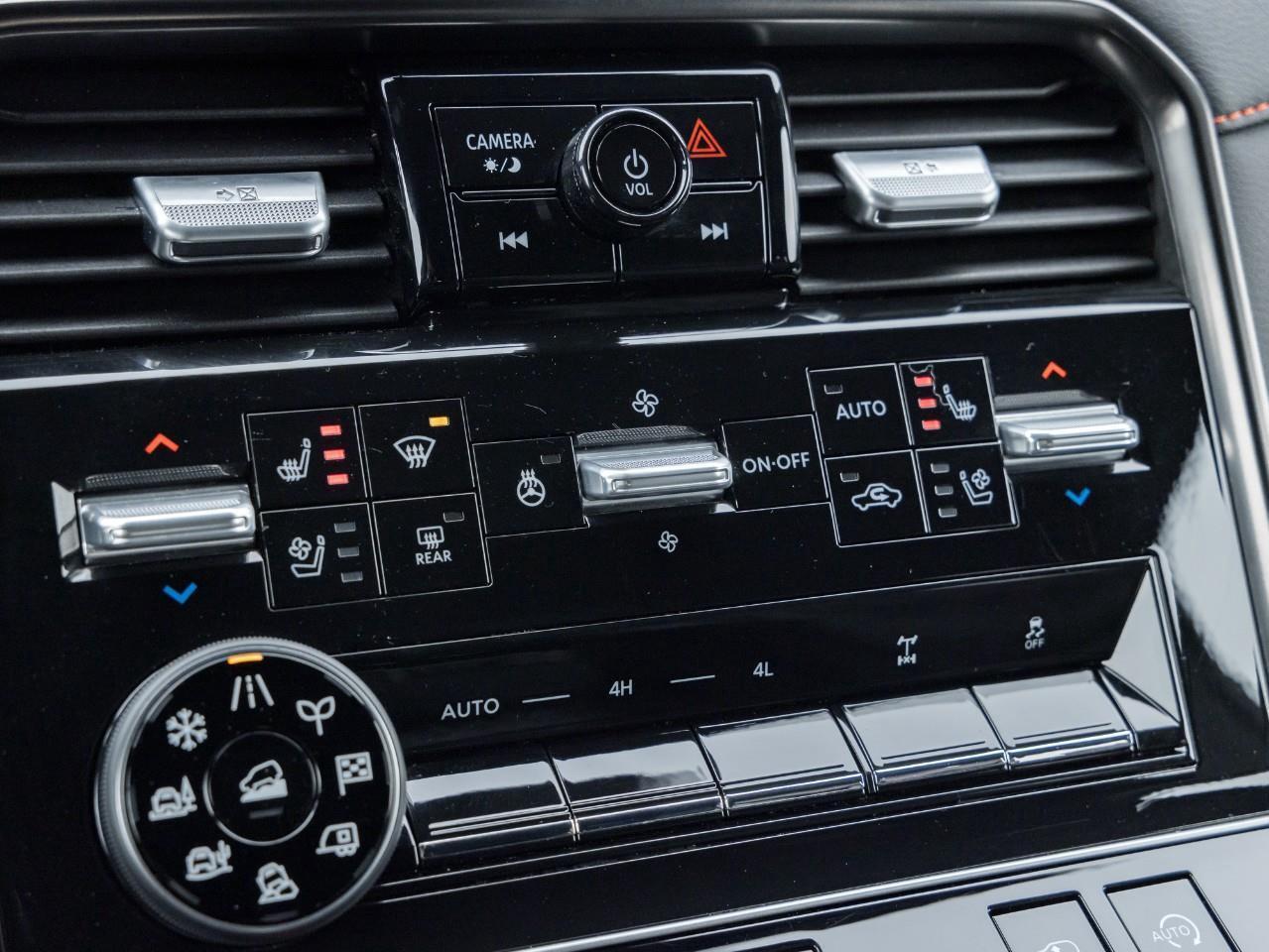 2025 Nissan Armada PRO-4X Photo