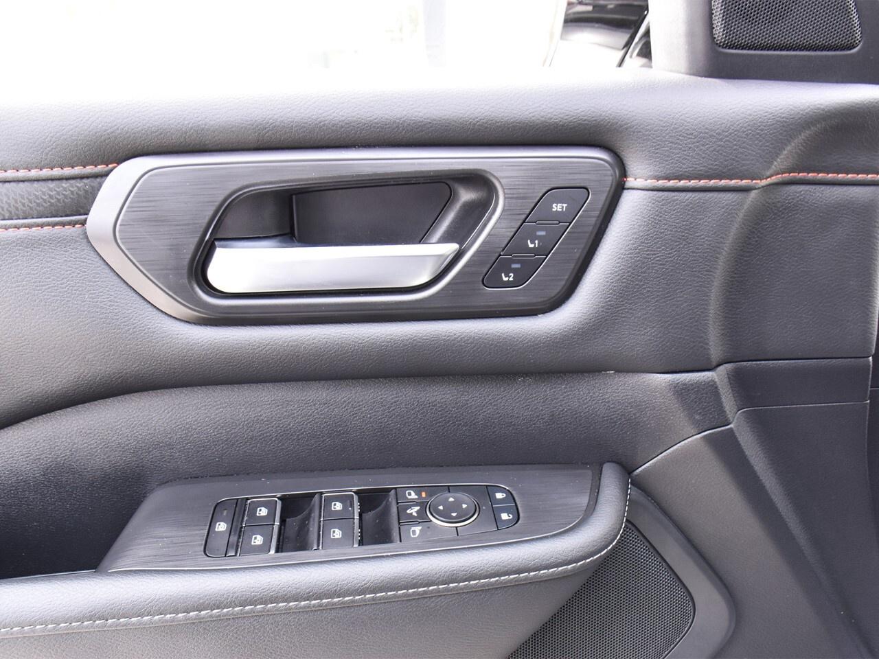 2025 Nissan Armada 4x4 PRO-4X, DEMO CLEARANCE, KLIPSCH AUDIO Photo