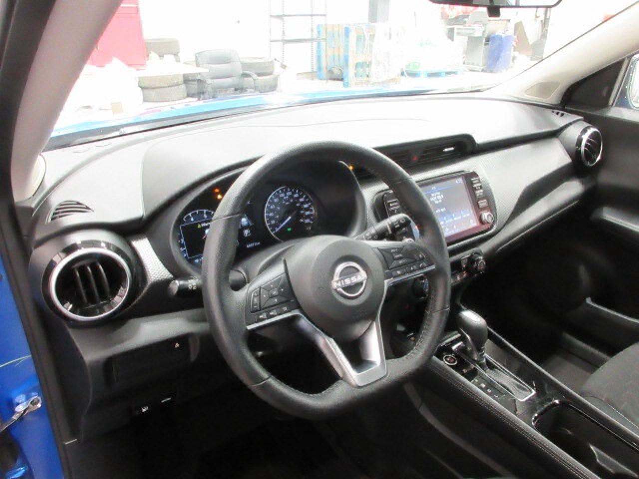 2024 Nissan Kicks SV, HTD. SEATS, APPLE/ANDROID, BT, CAMERA, 44K! Photo