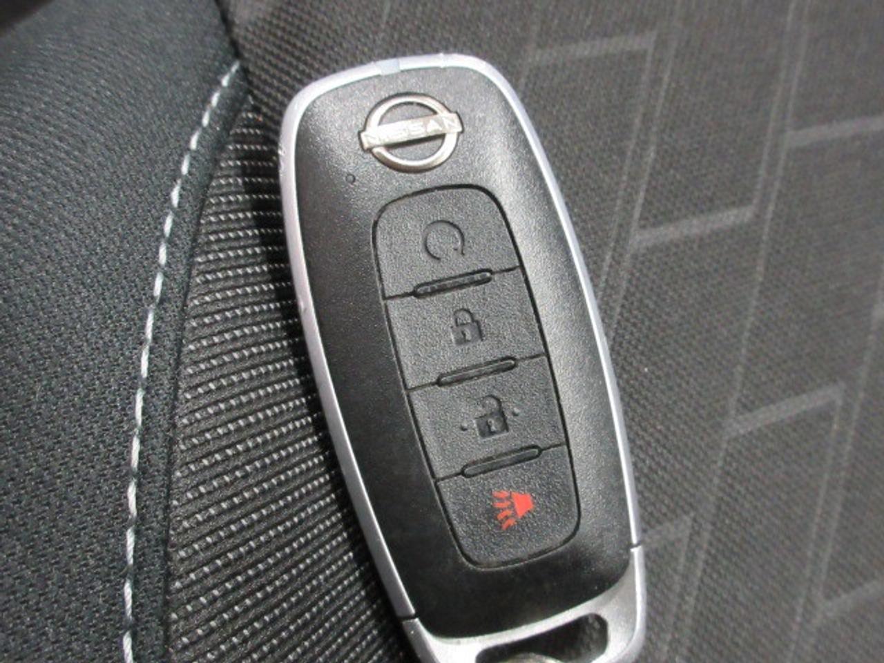 2024 Nissan Kicks SV, HTD. SEATS, APPLE/ANDROID, BT, CAMERA, 44K! Photo