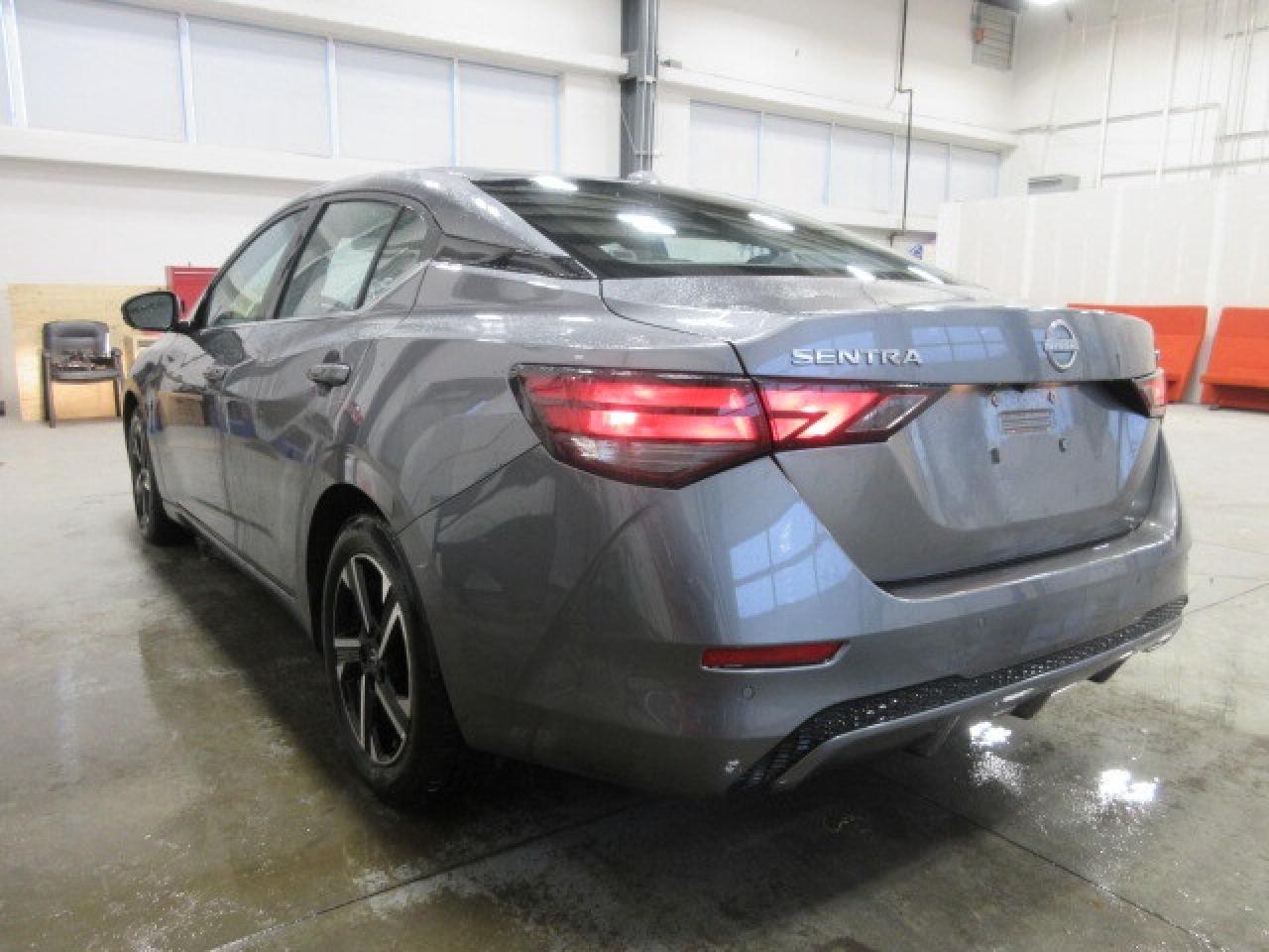 2024 Nissan Sentra SV, HTD. SEATS, ALLOYS, A/C, APPLE/ANDROID, 64K! Photo3