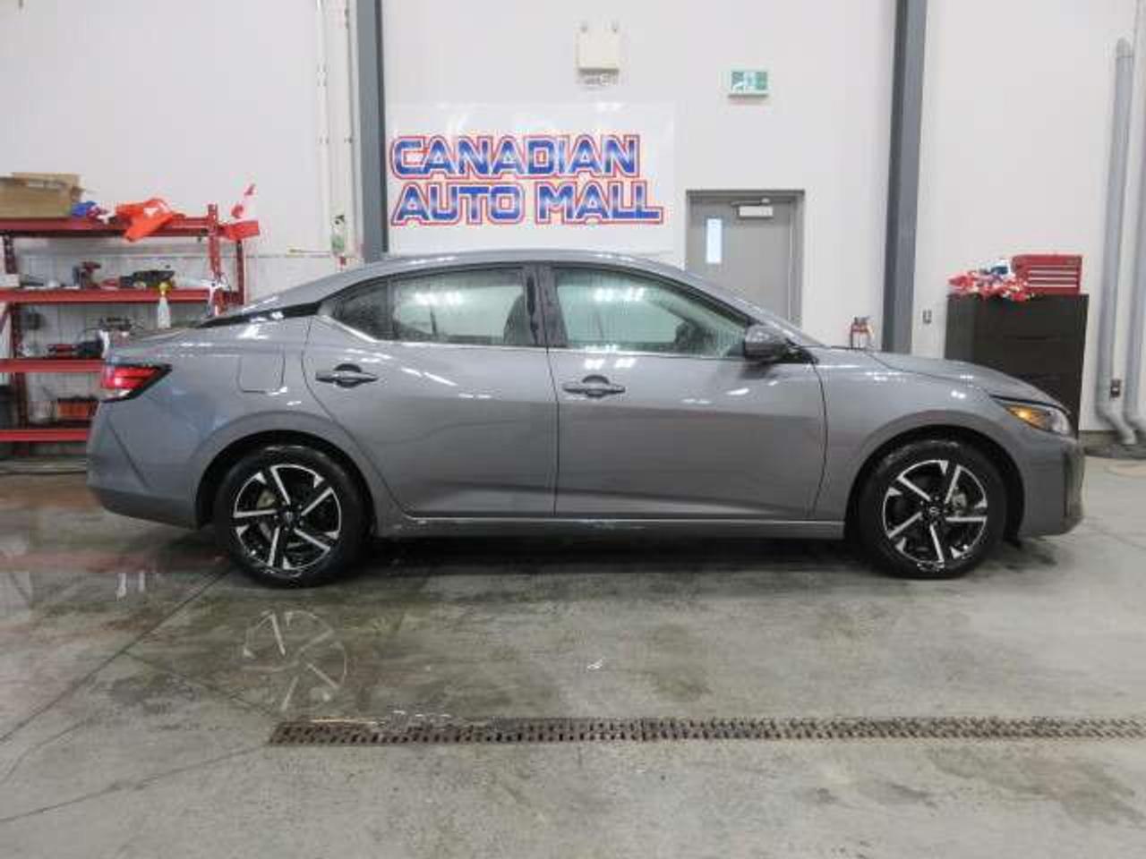 2024 Nissan Sentra SV, HTD. SEATS, ALLOYS, A/C, APPLE/ANDROID, 64K! Photo