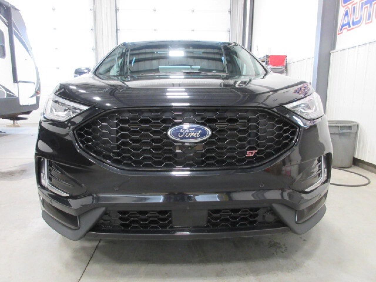 2022 Ford Edge ST AWD, NAV, ROOF, LEATHER, APPLE/ANDROID, 37K! Photo2