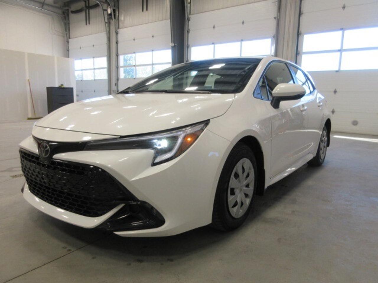 2023 Toyota Corolla Hatchback SE, AUTO, A/C, CAMERA, JUST 41,000 KM! Photo