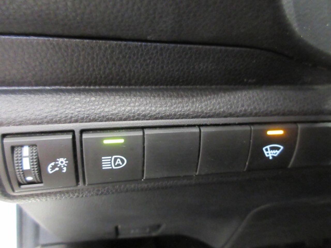 2023 Toyota Corolla Hatchback SE, AUTO, A/C, CAMERA, JUST 41,000 KM! Photo