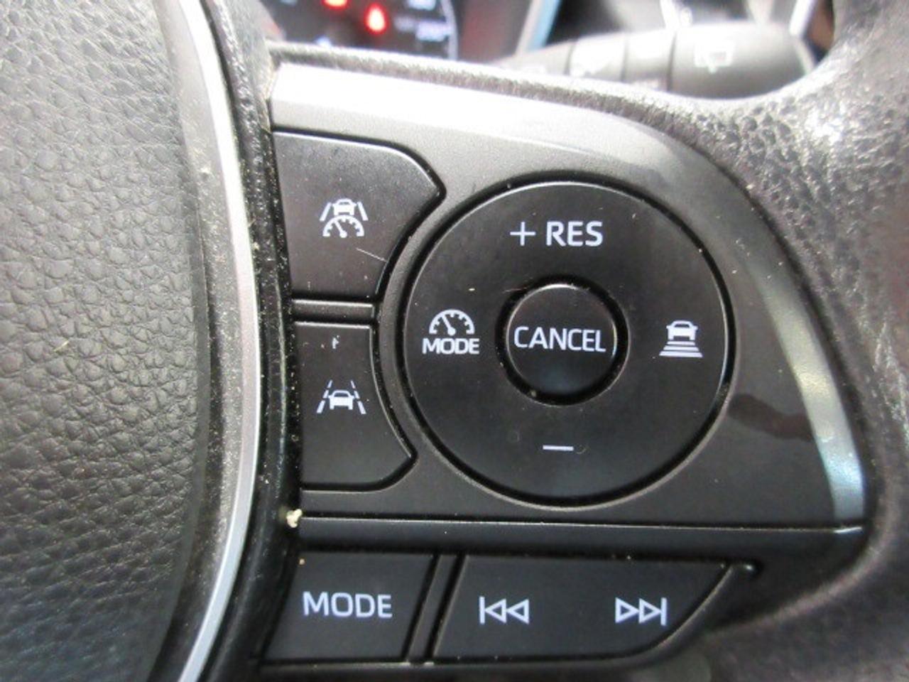 2023 Toyota Corolla Hatchback SE, AUTO, A/C, CAMERA, JUST 41,000 KM! Photo