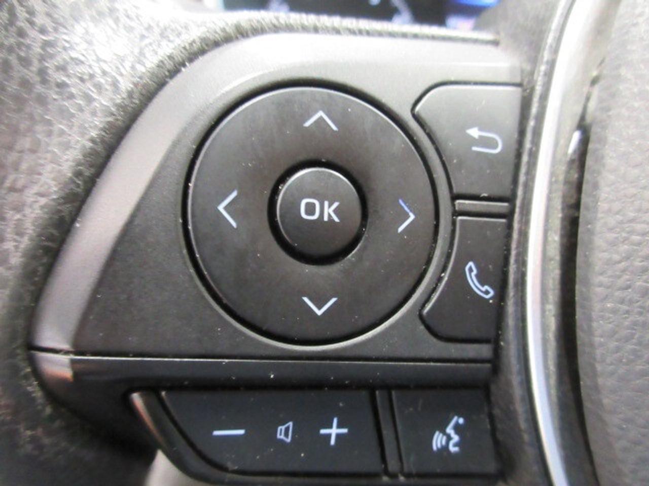 2023 Toyota Corolla Hatchback SE, AUTO, A/C, CAMERA, JUST 41,000 KM! Photo