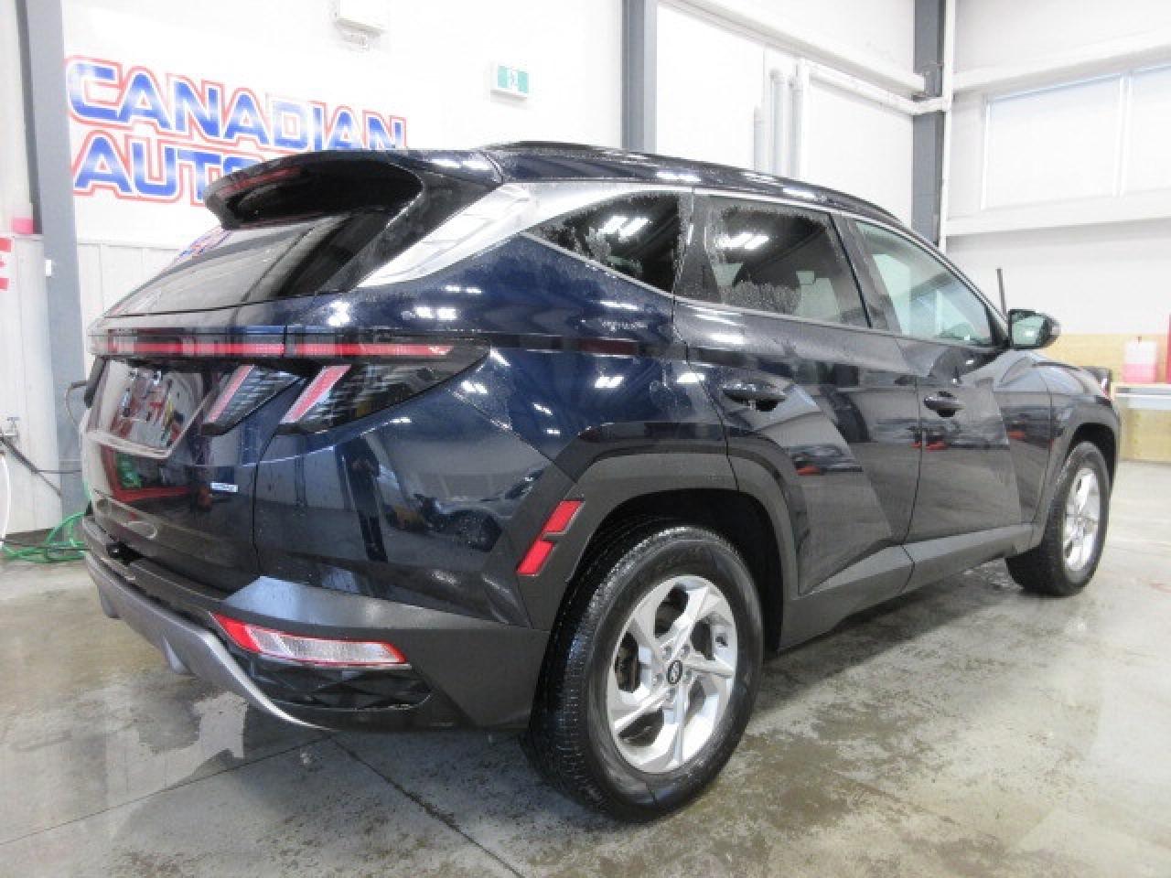 2024 Hyundai Tucson TREND AWD, NAV, ROOF, LEATHER, APPLE/ANDROID, 76K! Photo