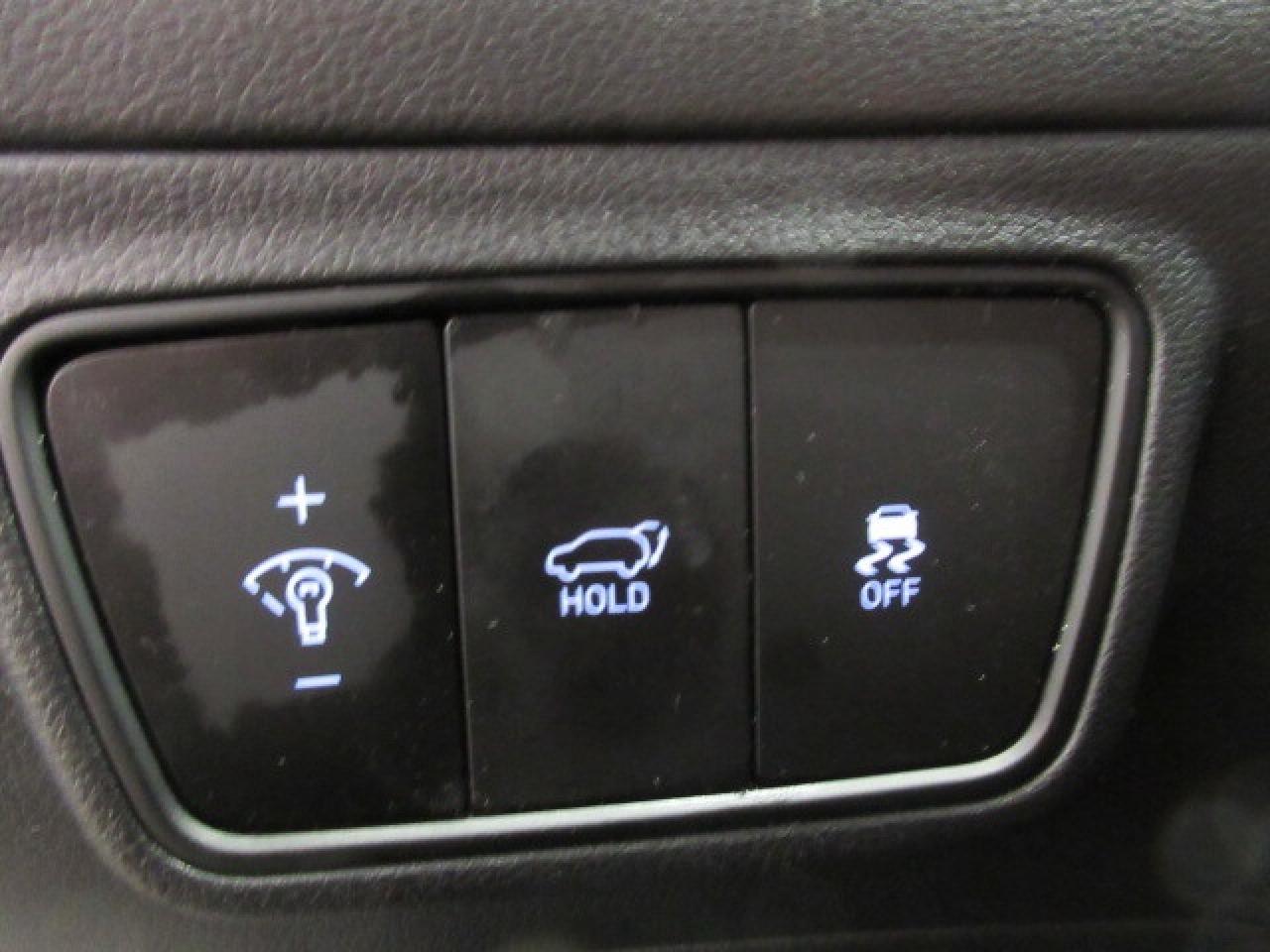 2024 Hyundai Tucson TREND AWD, NAV, ROOF, LEATHER, APPLE/ANDROID, 76K! Photo