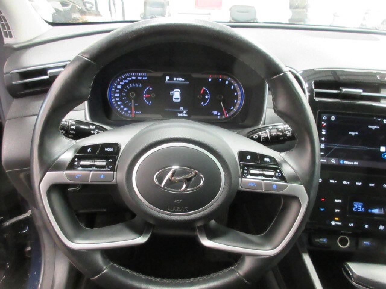 2024 Hyundai Tucson TREND AWD, NAV, ROOF, LEATHER, APPLE/ANDROID, 76K! Photo