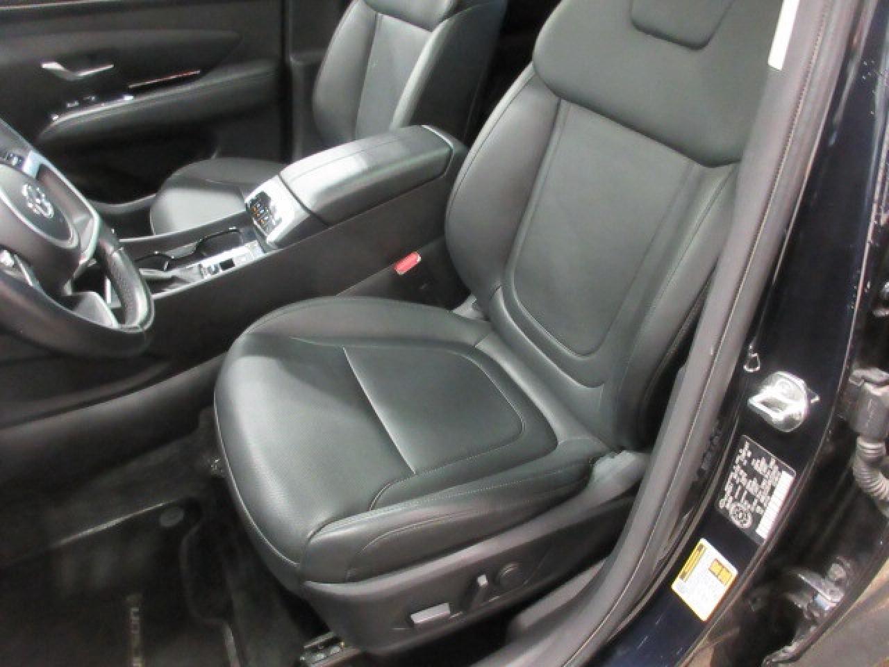 2024 Hyundai Tucson TREND AWD, NAV, ROOF, LEATHER, APPLE/ANDROID, 76K! Photo